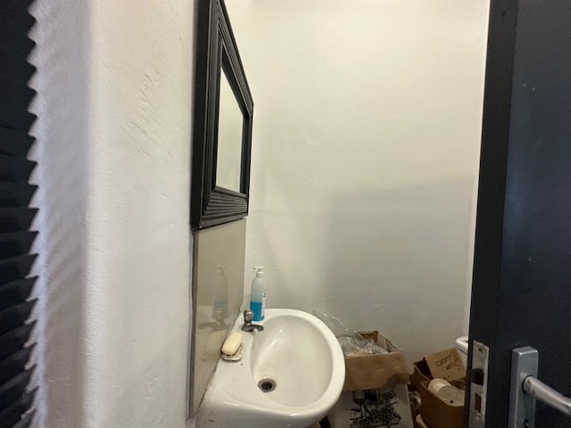 To Let commercial Property for Rent in Ndabeni Western Cape